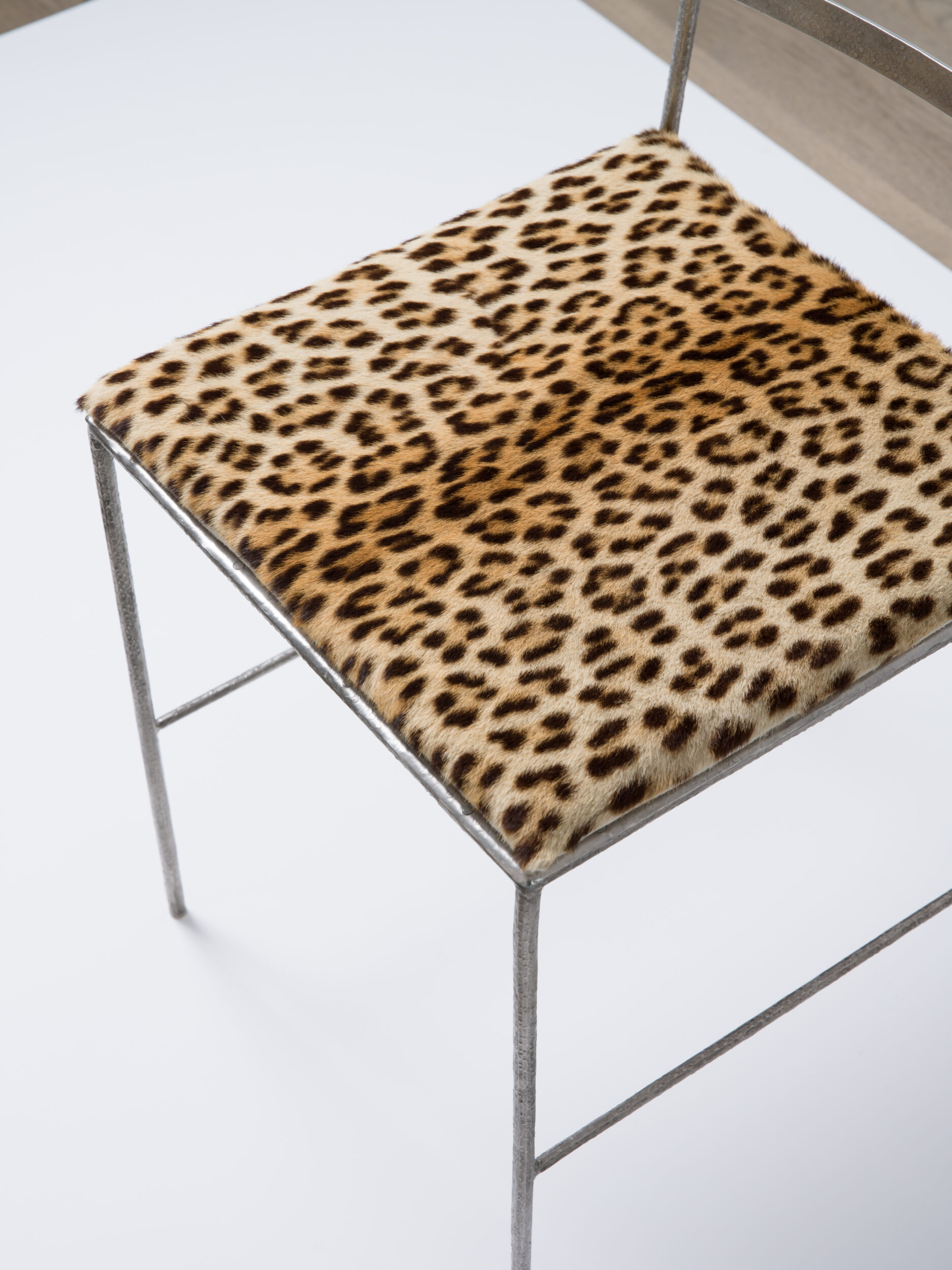 M.A.D line of furniture in collaboration with Giustini/Stagetti, exhibition at Pierre-Marie Giraud, © Omar Golli - Marie-Anne Derville