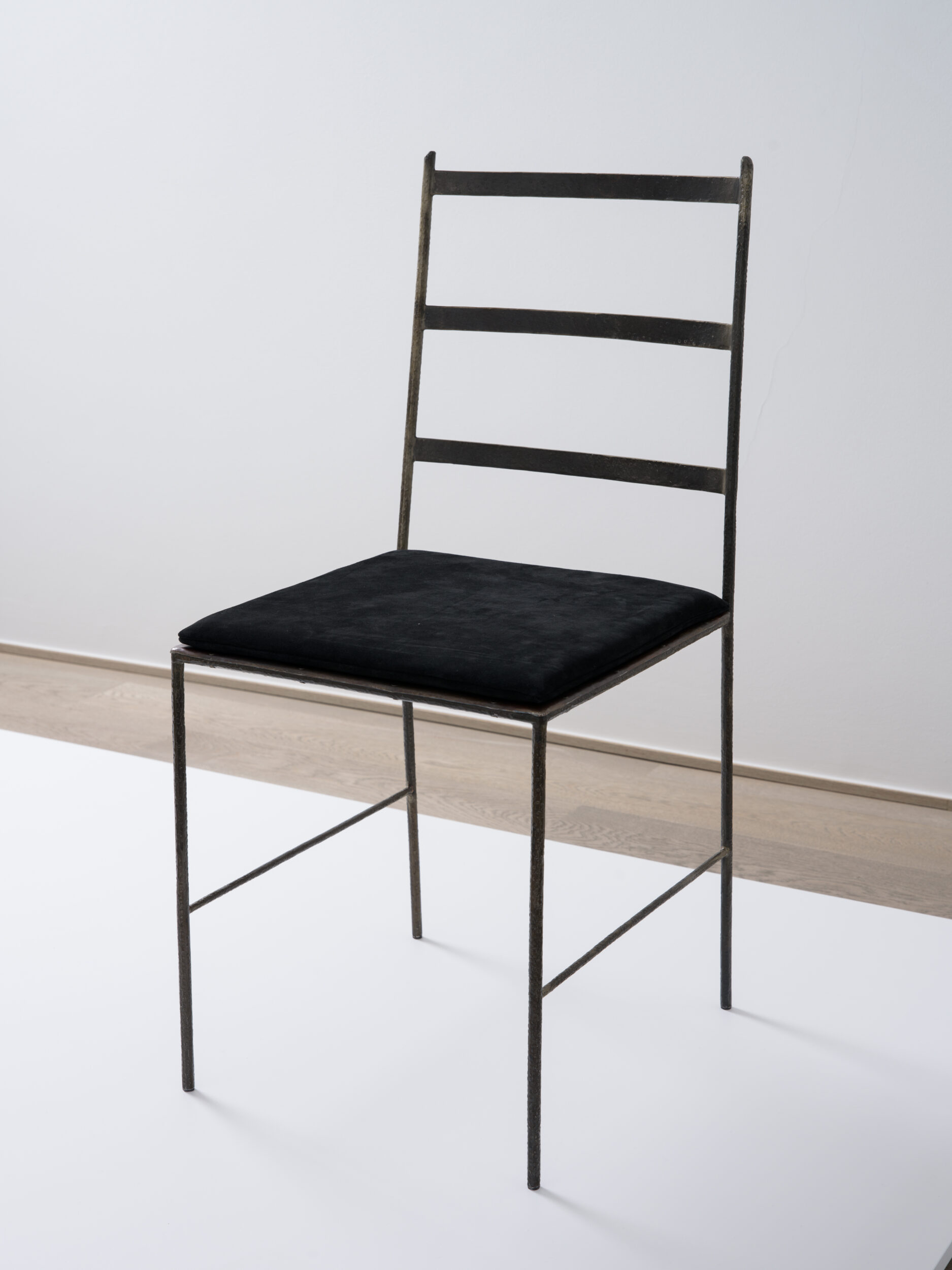 M.A.D line of furniture in collaboration with Giustini/Stagetti, exhibition at Pierre-Marie Giraud, © Omar Golli - Marie-Anne Derville