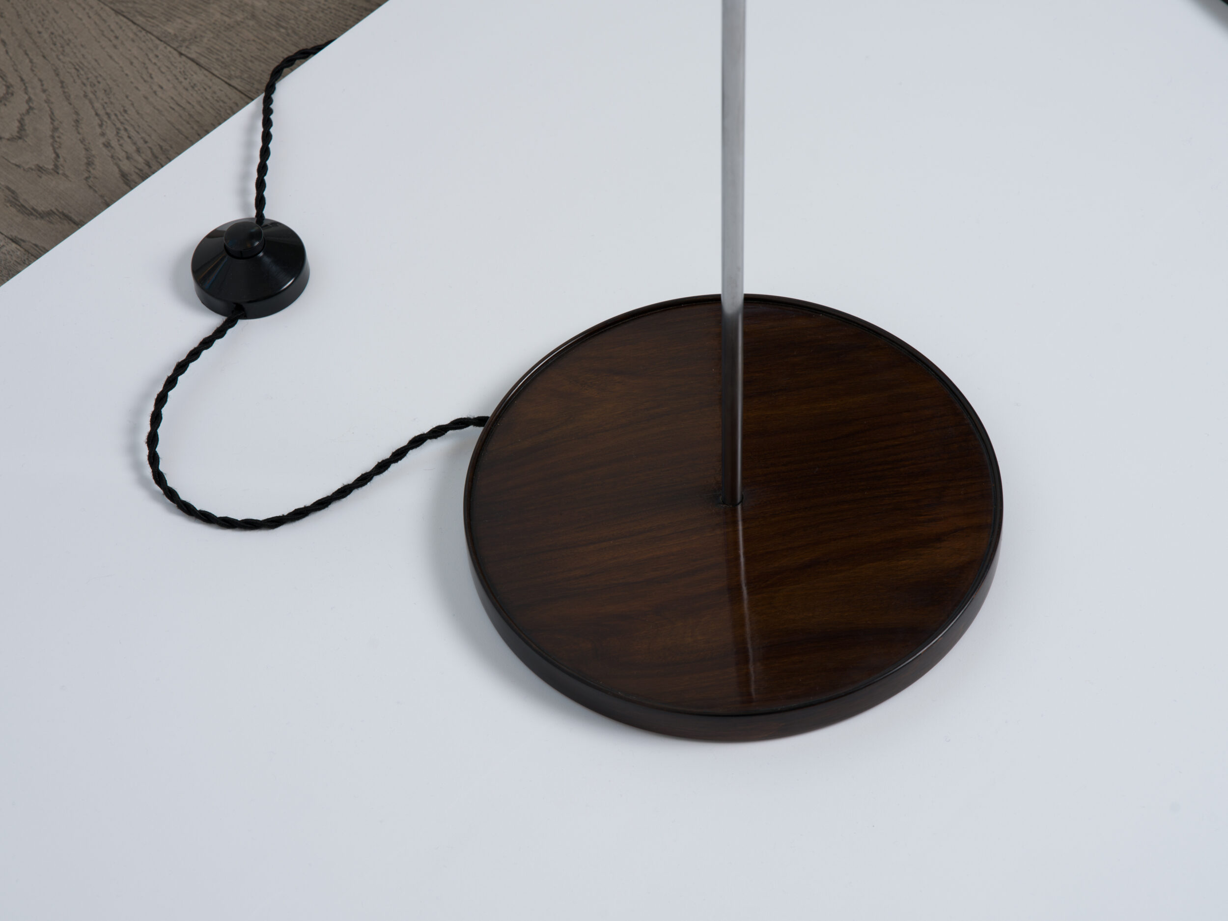 M.A.D line of furniture in collaboration with Giustini/Stagetti, exhibition at Pierre-Marie Giraud, © Omar Golli - Marie-Anne Derville