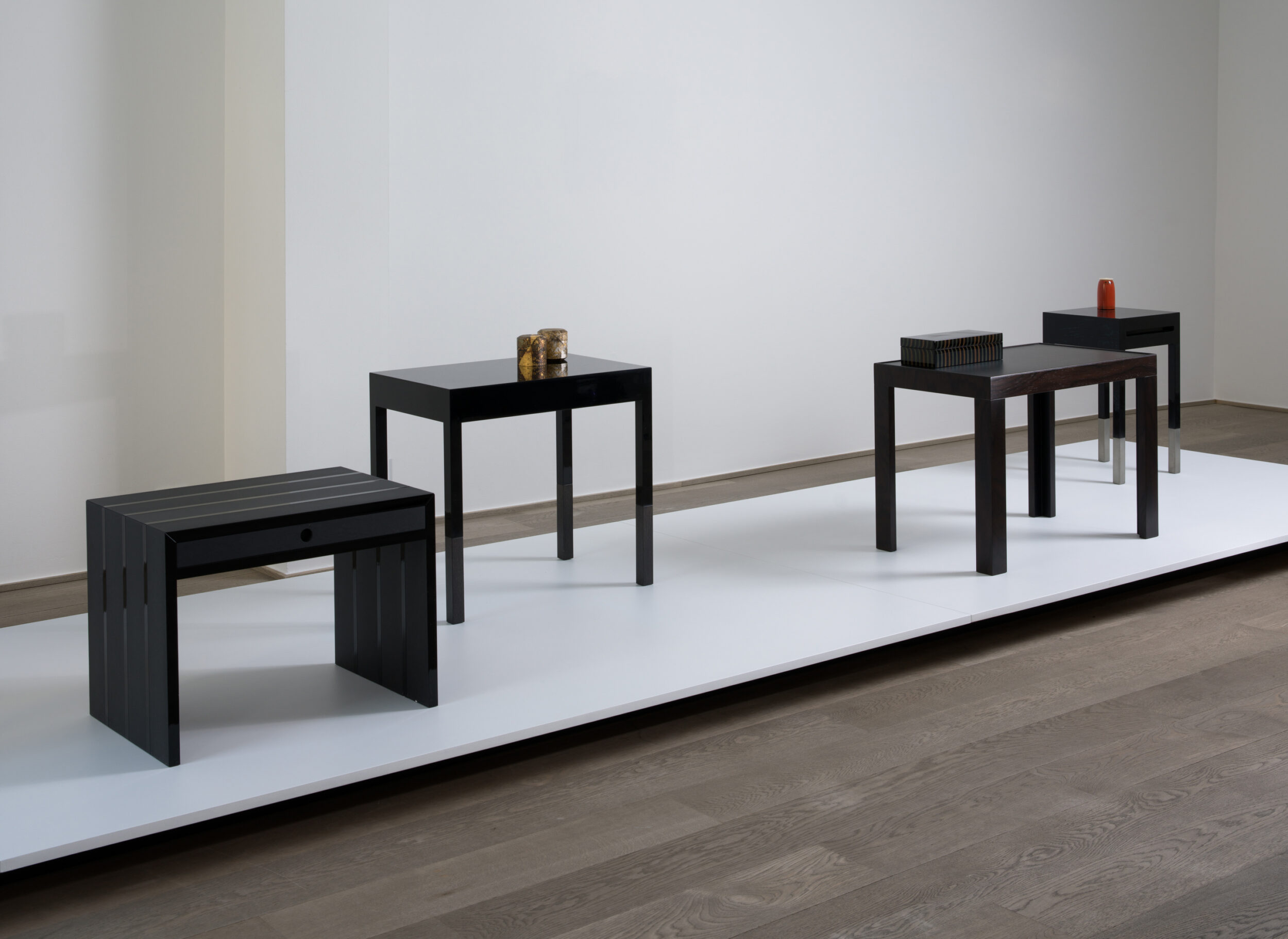 M.A.D line of furniture in collaboration with Giustini/Stagetti, exhibition at Pierre-Marie Giraud, © Omar Golli - Marie-Anne Derville