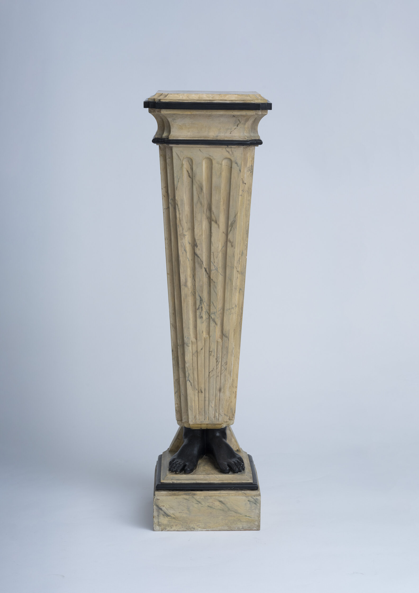 One plaster pedestal cast after a 1940s model - Marie-Anne Derville