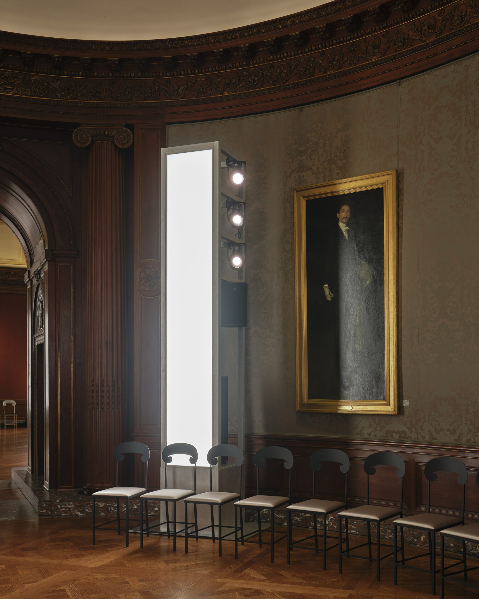 Design for Louis Vuitton Cruise 27 by Nicolas Ghesquière at Frick Collection © Adrian Gaut - Marie-Anne Derville