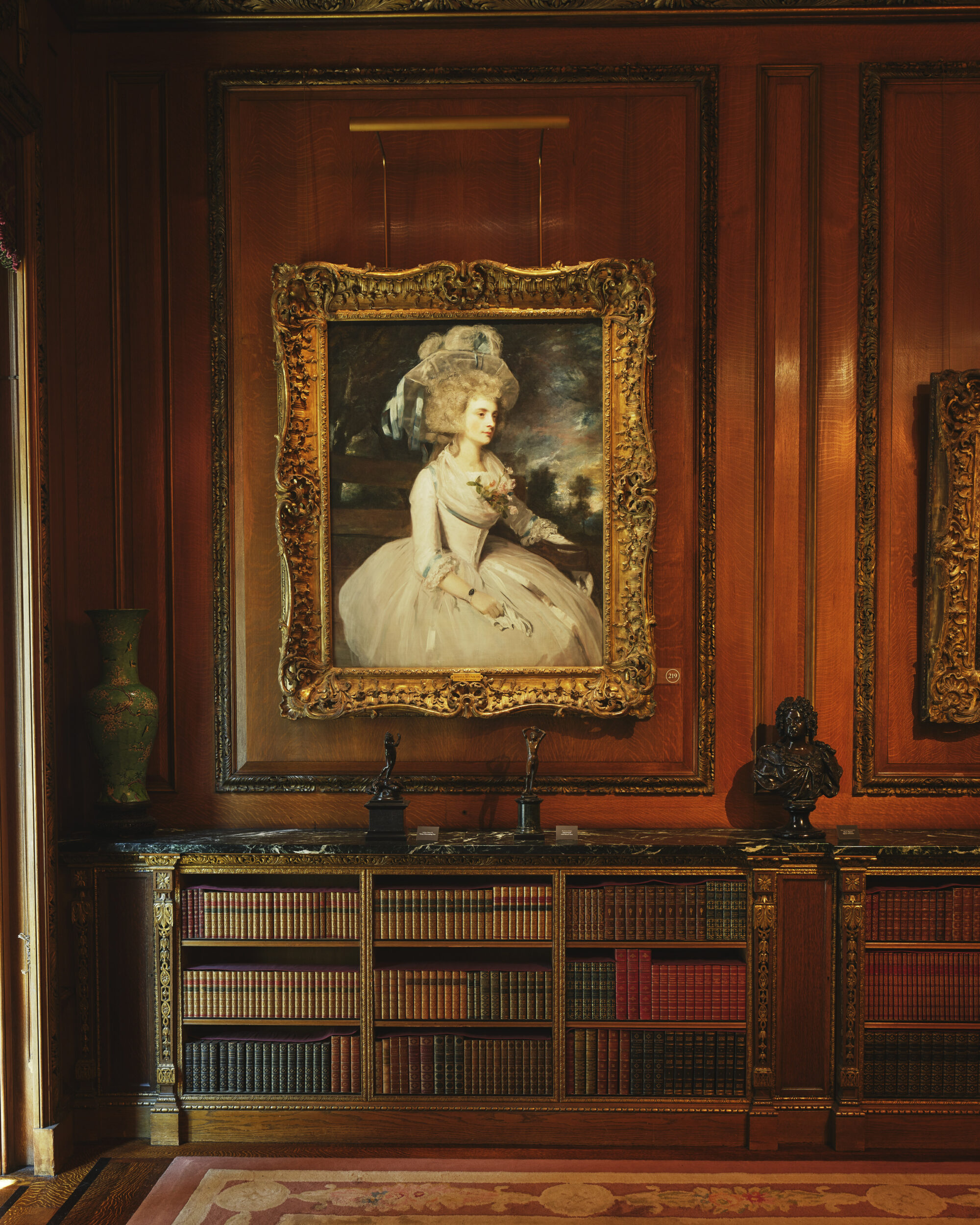 Design for Louis Vuitton Cruise 27 by Nicolas Ghesquière at Frick Collection © Adrian Gaut - Marie-Anne Derville
